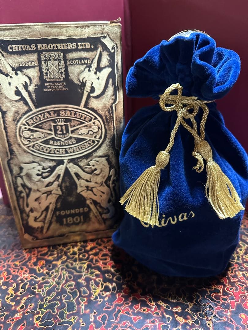 Royal Salute 21年 ブレンデッドスコッチウイスキー ブルー陶器