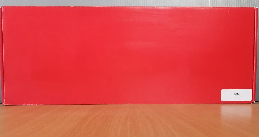 kidrobot　VISIONAIRE V44 RED