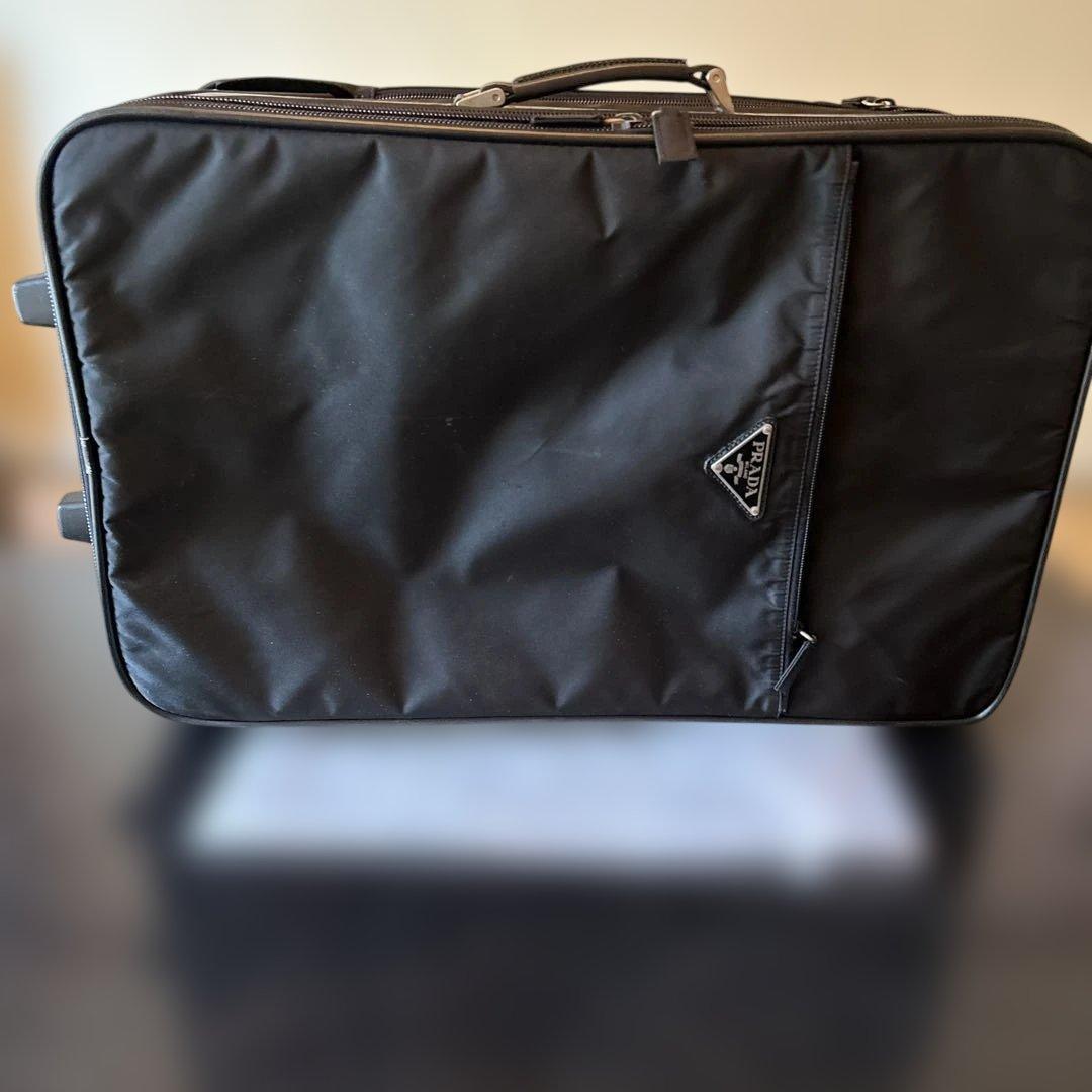PRADAキャリーバックV142黒ナイロン旅行。サクランボさん専用商品