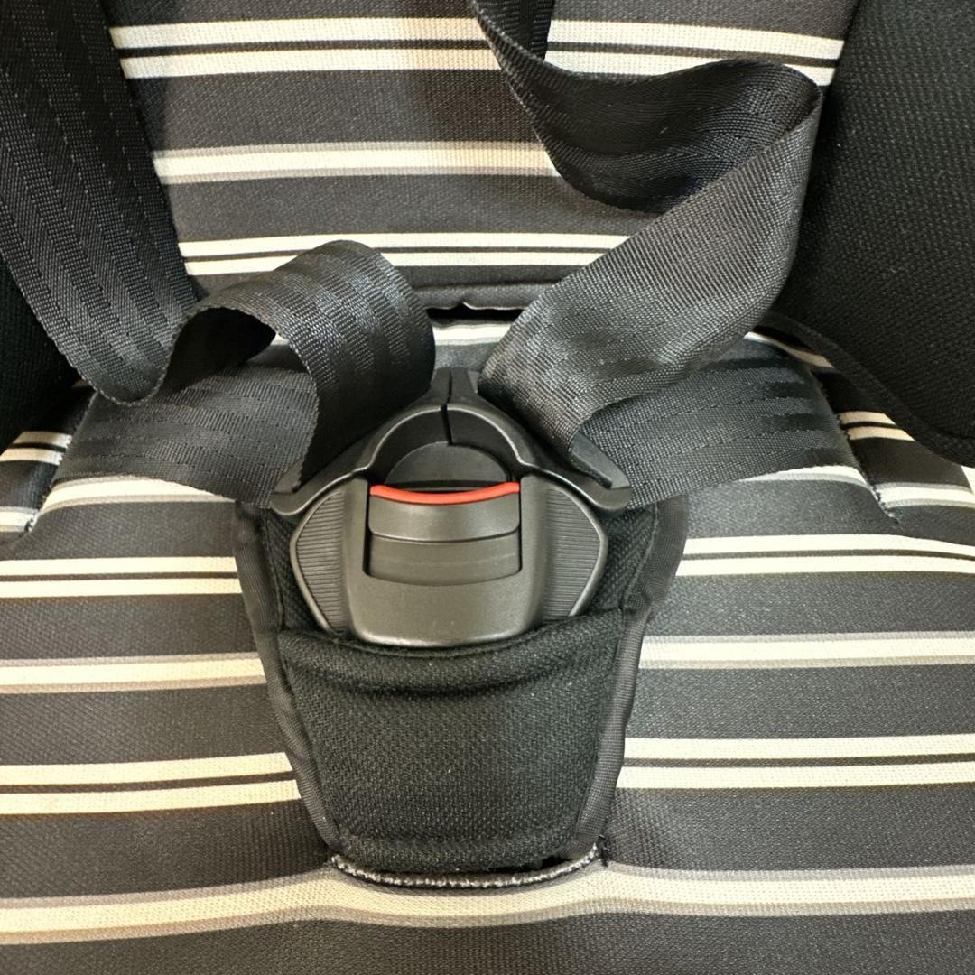 美品・日本育児トラベルベストECプラス チャイルドシート シートベルト専用超軽量