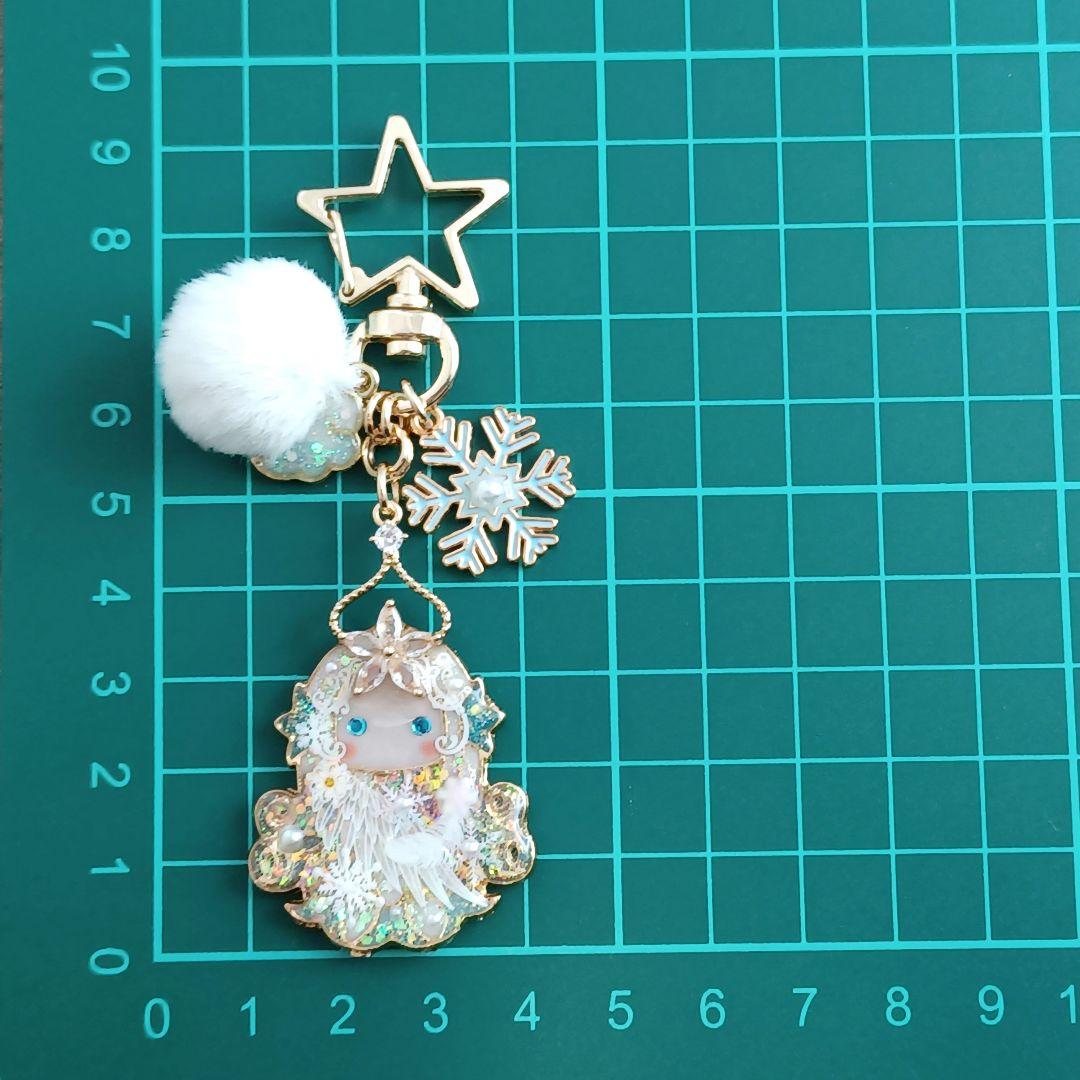 白雪の天使♡アマビエさん　他レジンキーホルダー計6点　ハンドメイド