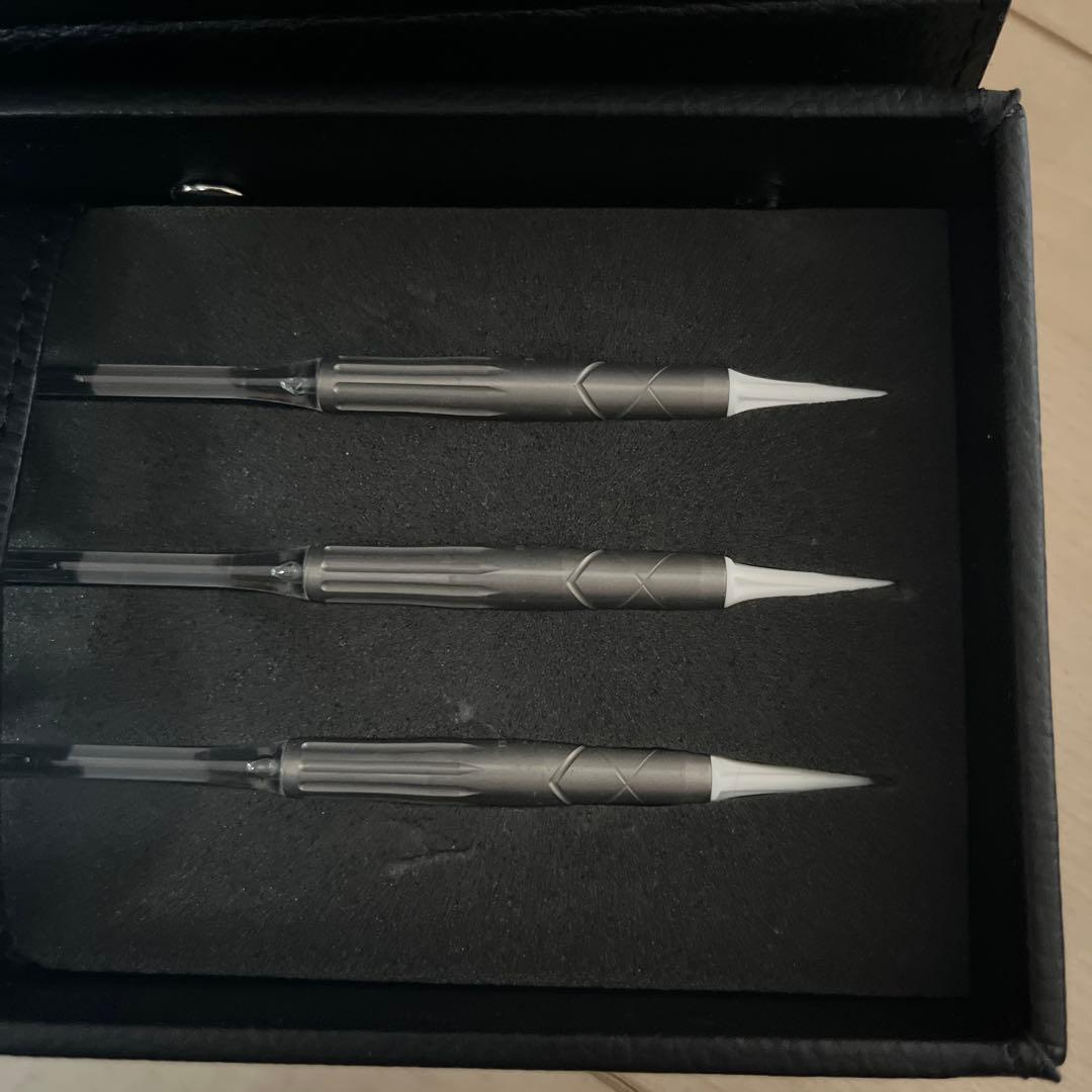 POKER PLAYER ダーツセット 黒ケース付き