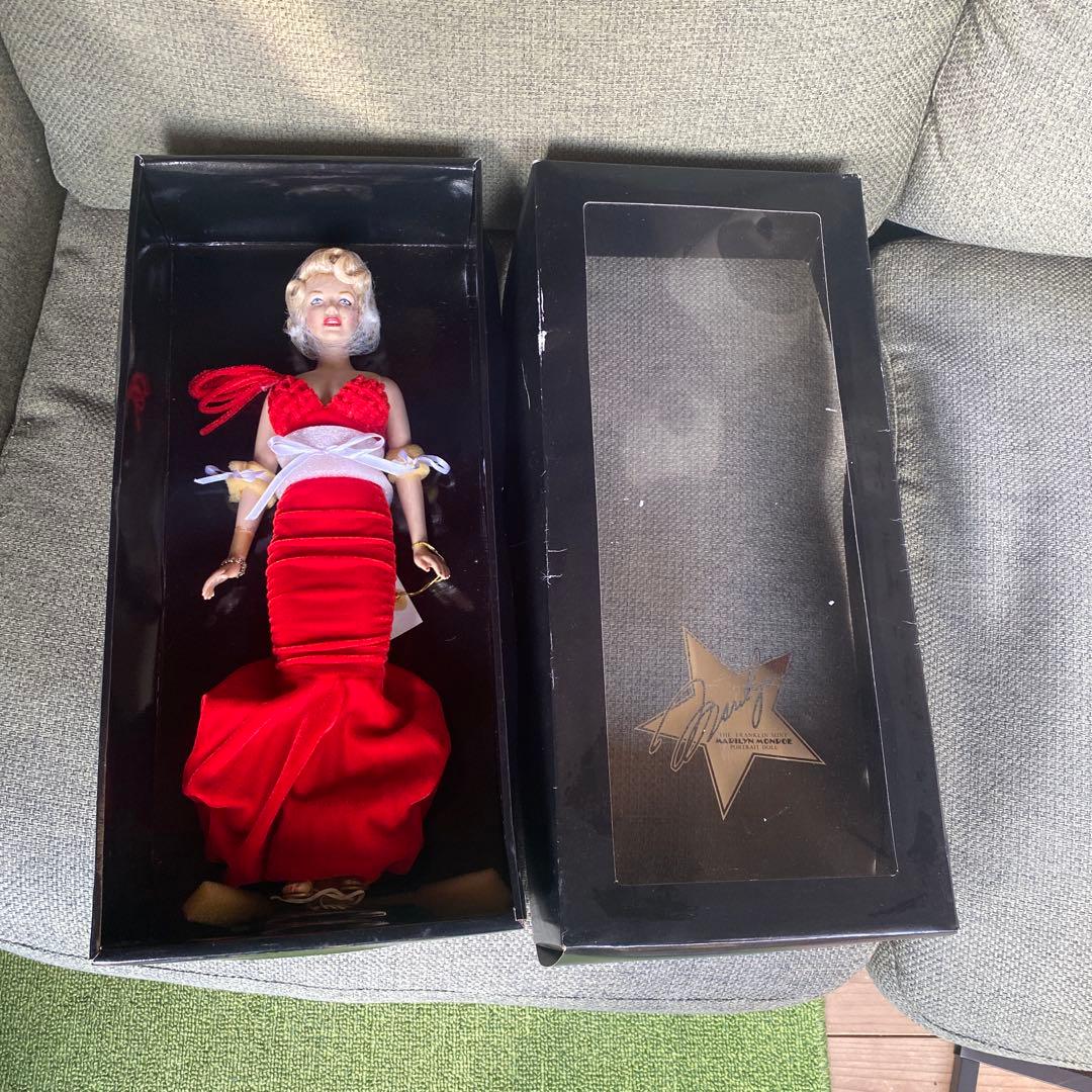 マリリン・モンロー フィギュア 赤ドレス ビンテージ　フランクリン・ミント