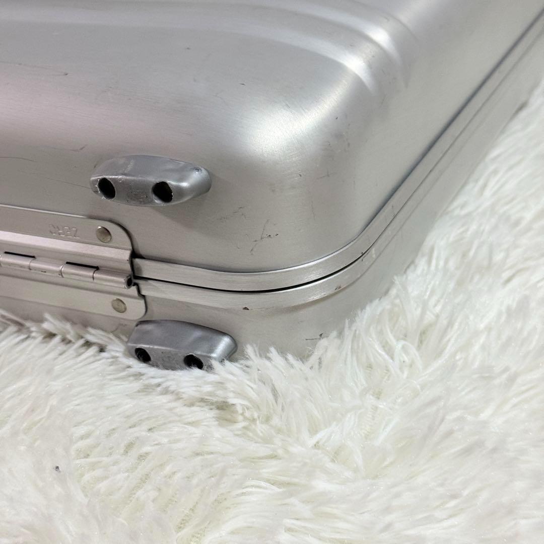 未使用級✨ゼロハリバートン　アタッシュケース　クリアハンドル　アルミ