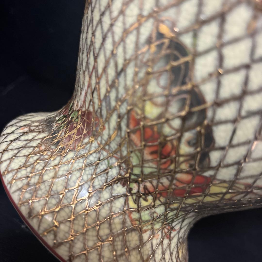 京薩摩焼 沈香壺 骨董 金彩 網目蝶図 - メルカリ