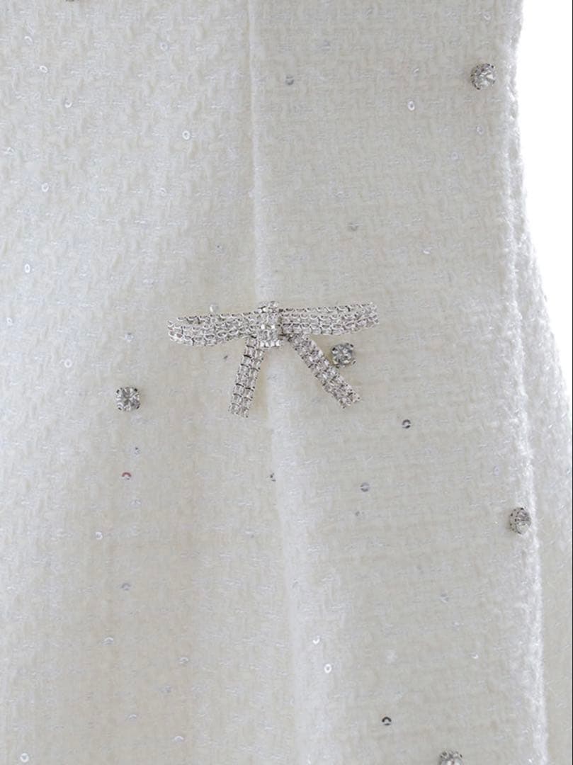 ホワイトビジューAラインドレス