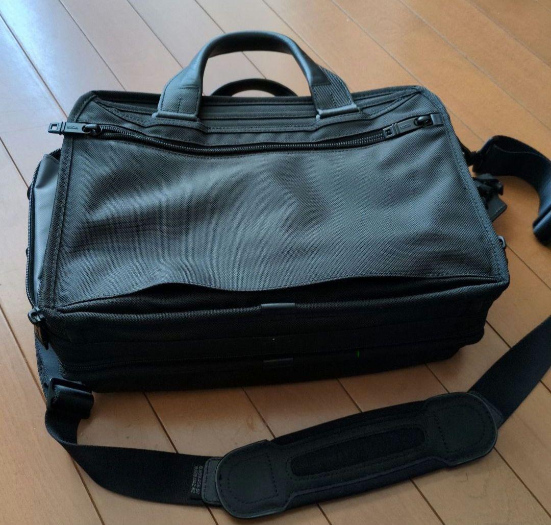 TUMI エクスパンダブル ビジネスバッグ ブラック