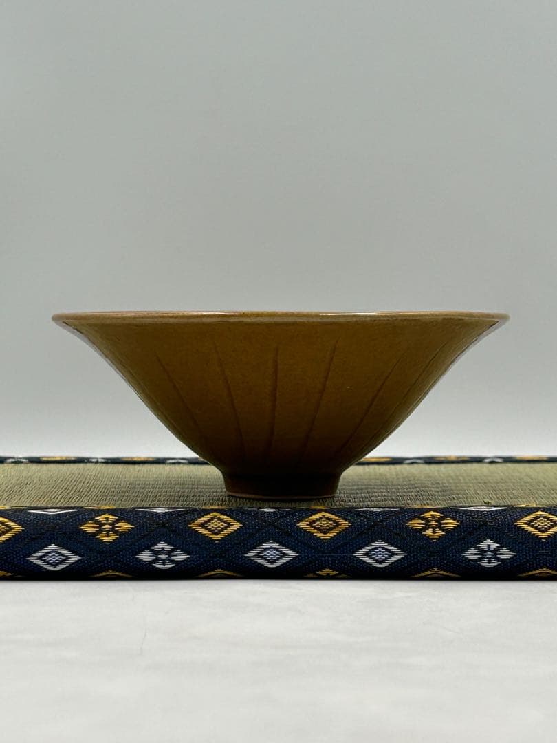 ☆0062宋時代 耀州窯 黄釉唐草紋碗 盃 陰刻 ☆天目茶碗 茶道具 茶器