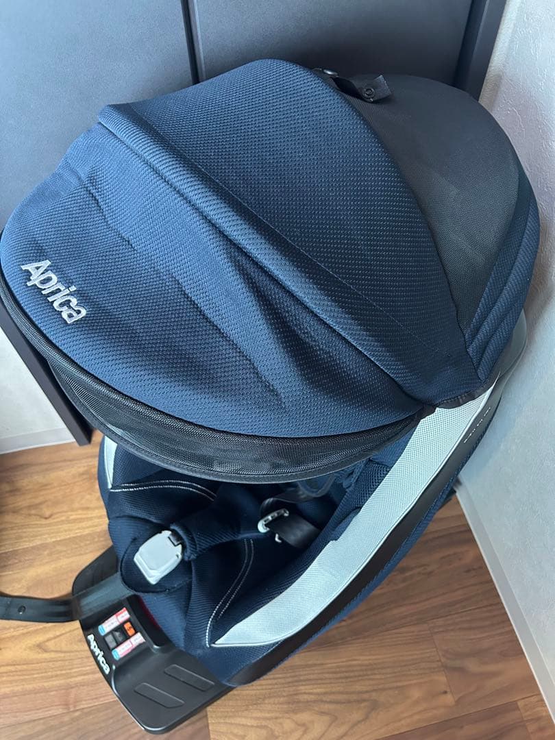 さぁ様◆アプリカ　クルリラ◆チャイルドシート【ISOFIX】新生児用シート付き