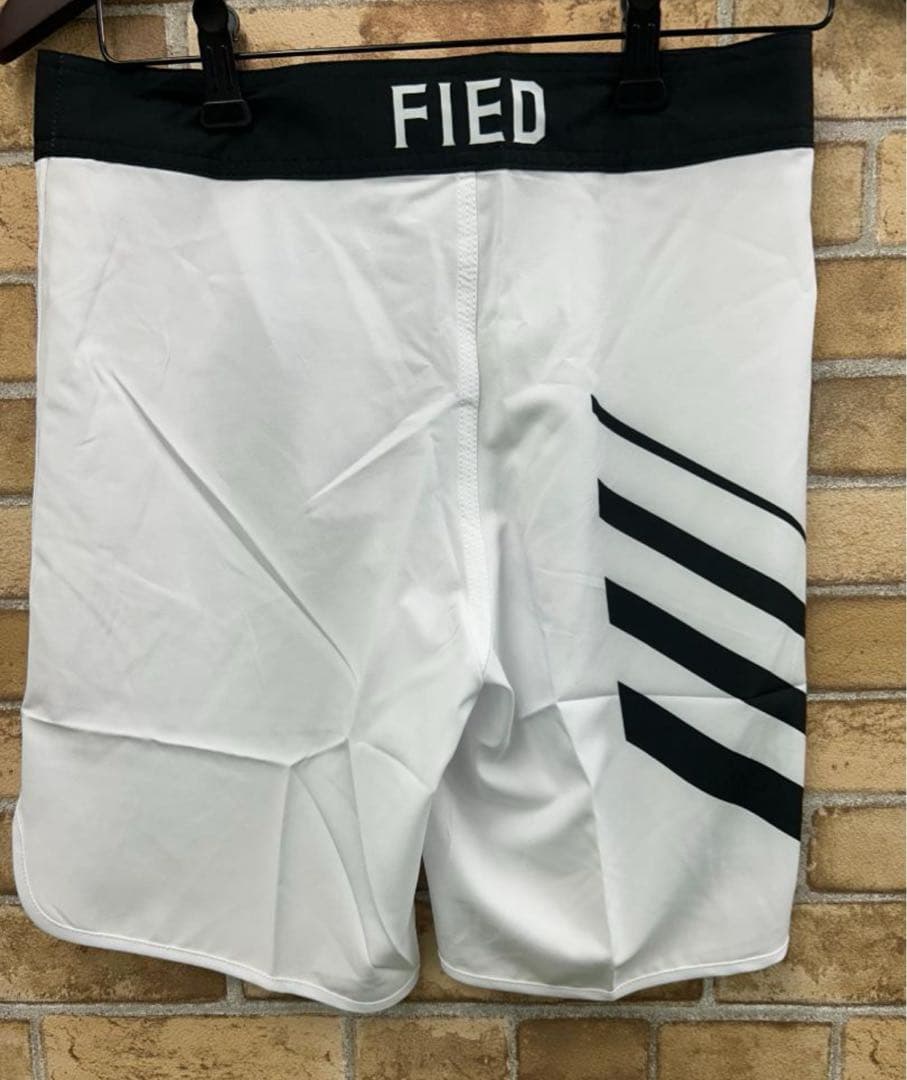 FIED ファイド サーフパンツ 水着 サイズSホワイト ストライプ フィジーク