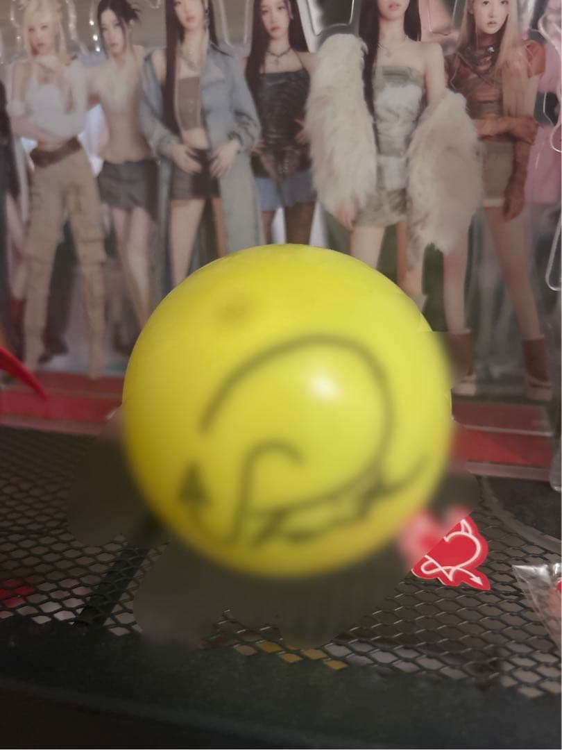BABYMONSTER サインボール pharita ファンコン - メルカリ