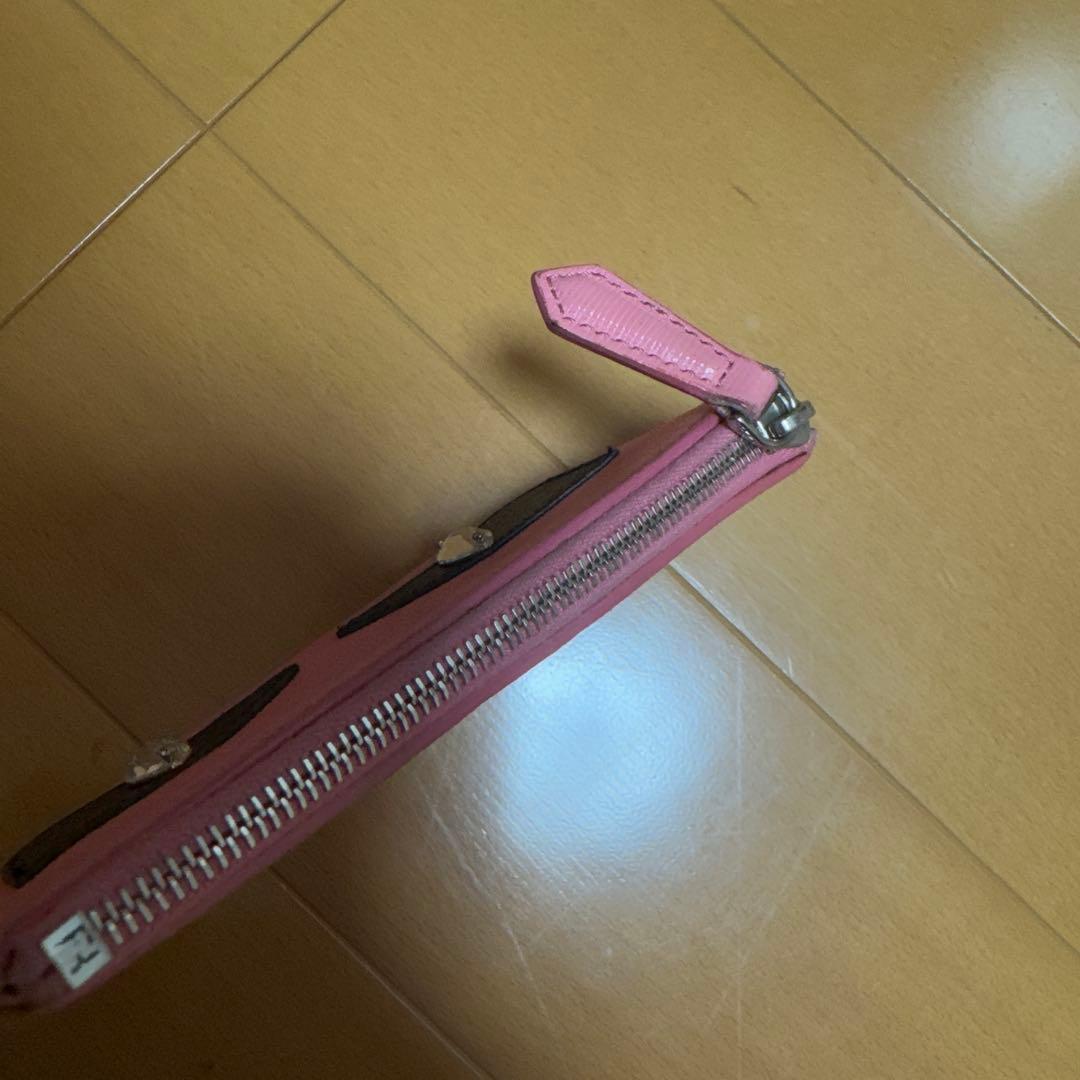 正規品　FENDI ピンク ケース