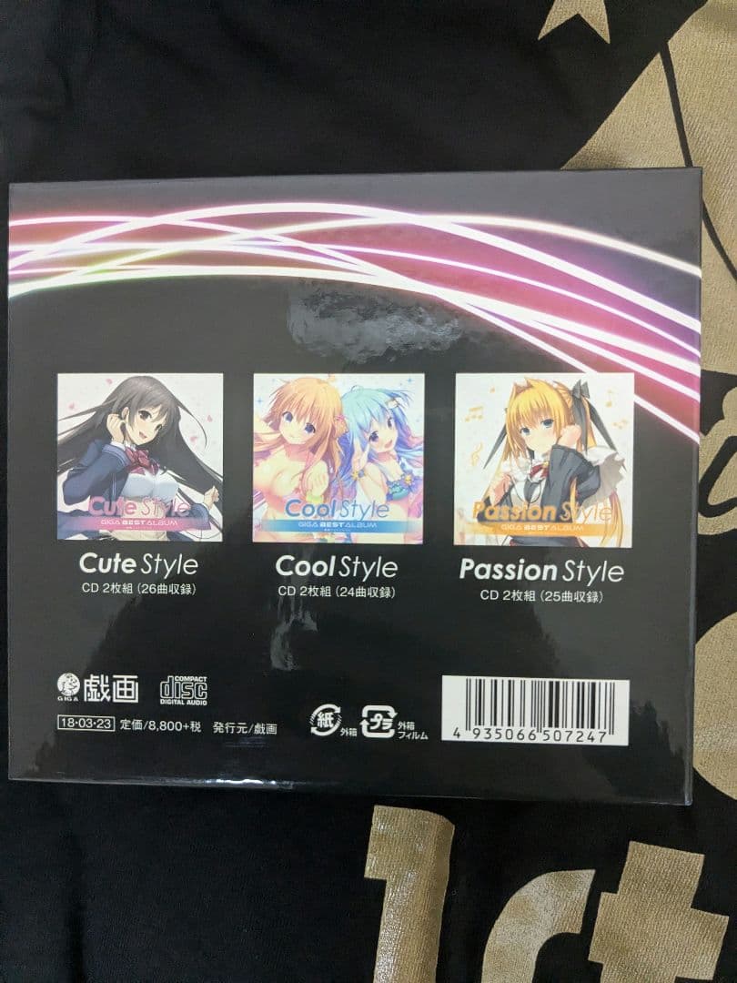 GIGA BEST ALBUM 3枚組CDセットとTシャツ
