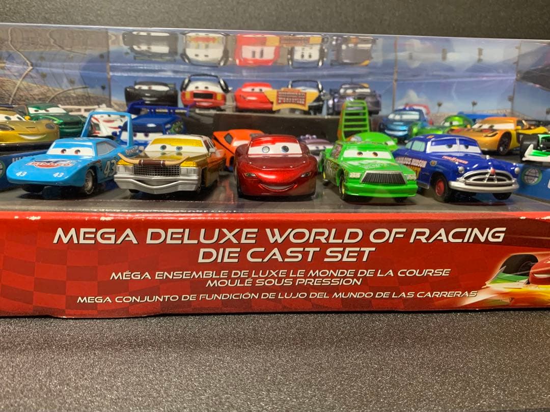 カーズ　ダイキャストカー 22台セット