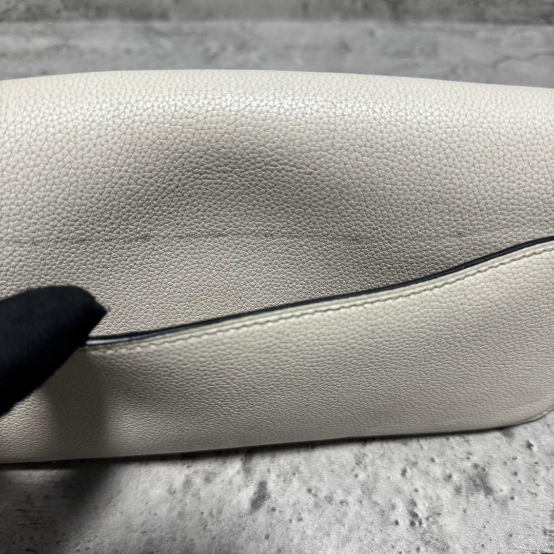 美品✨️コーチ ショルダーバッグ タビー シボ革 レザー アイボリー F3995