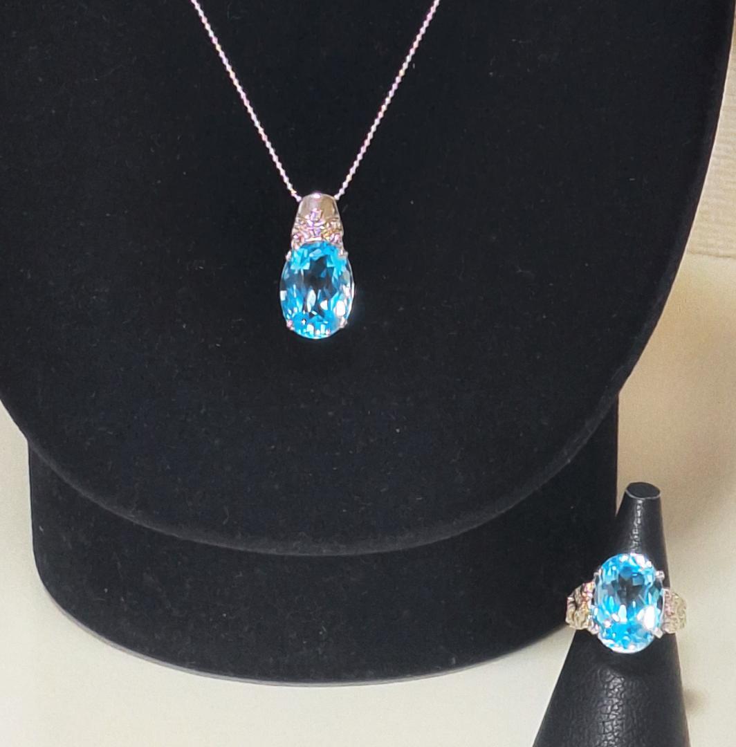 シルバー　ブルートパーズ　デザインリング＆ペンダントセット