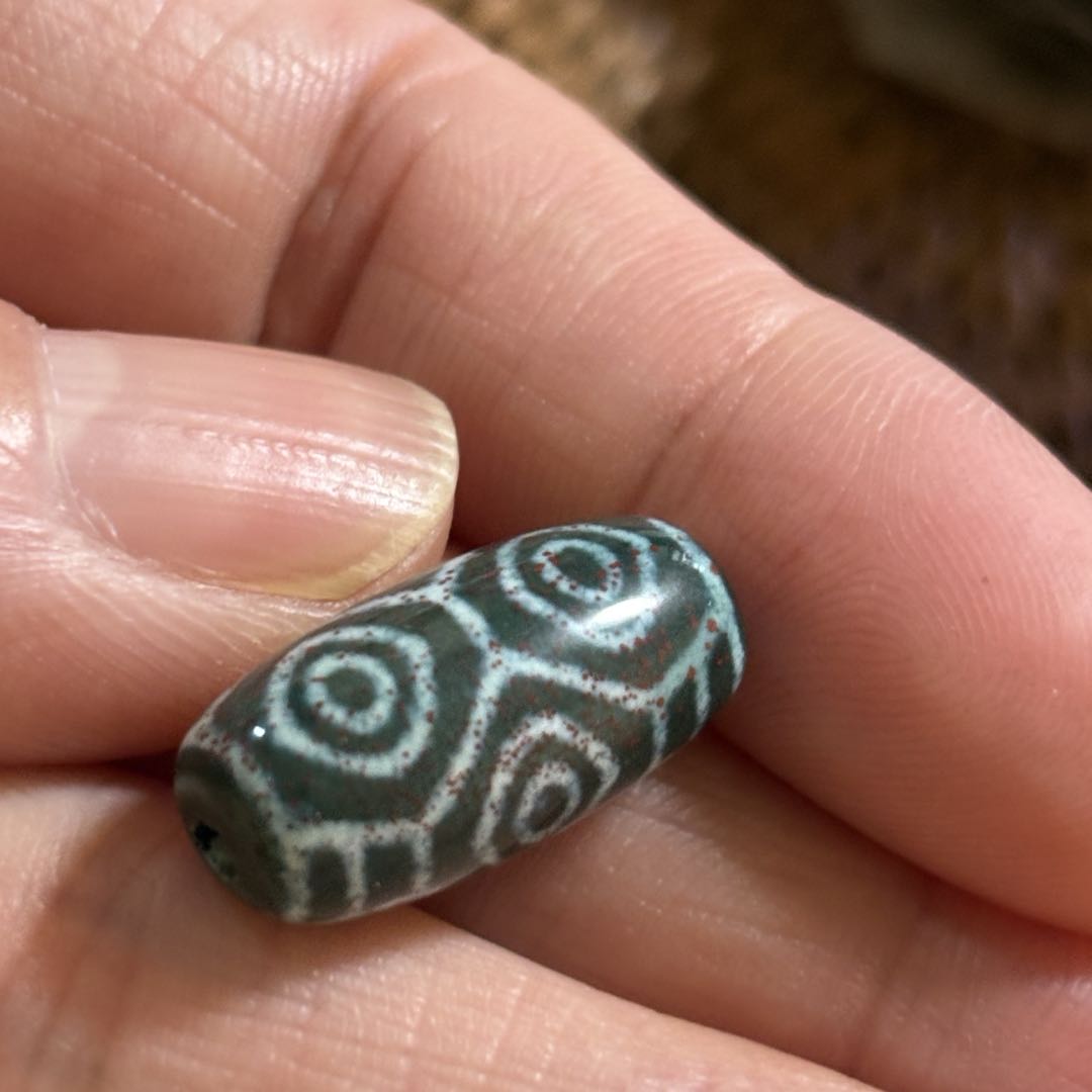 赤朱砂入り‪ෆ‪.*・゜龍眼天珠(*´˘`*)