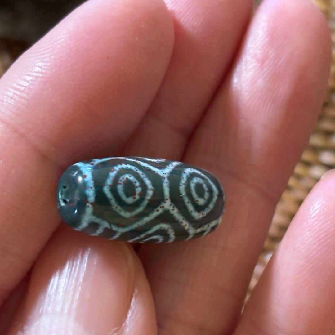 赤朱砂入り‪ෆ‪.*・゜龍眼天珠(*´˘`*)