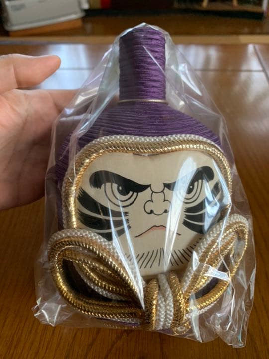 サントリー　ウイスキー　ダルマ　達磨　激レア 特価 日本のウイスキー「サントリーオールド(だるま)」の紹介、事件とは？