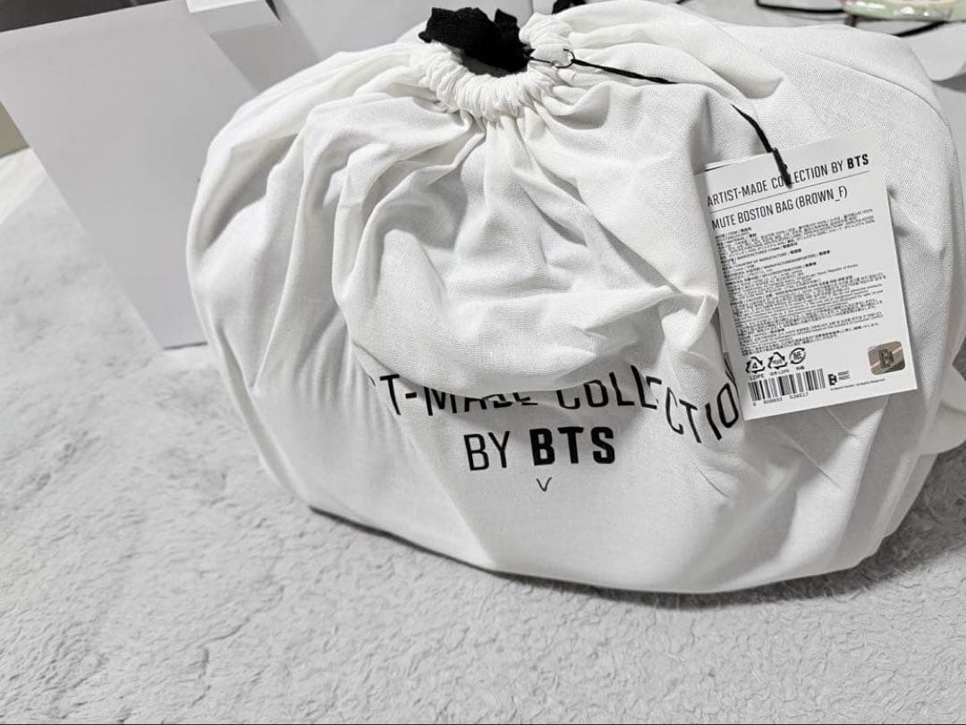 【期間限定 新品未使用 】BTS アーティストメイド　V テテ ボストンバック
