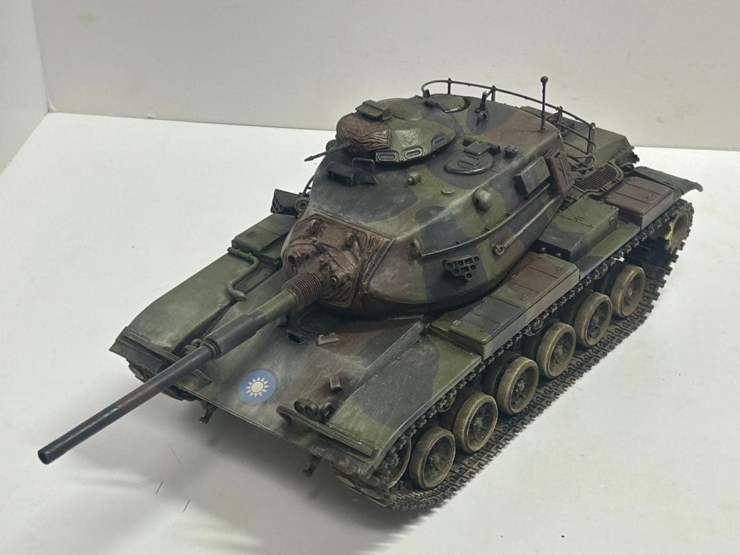 台湾 M60A3 タミヤ 1/35 完成品 戦車 模型 プラモデル