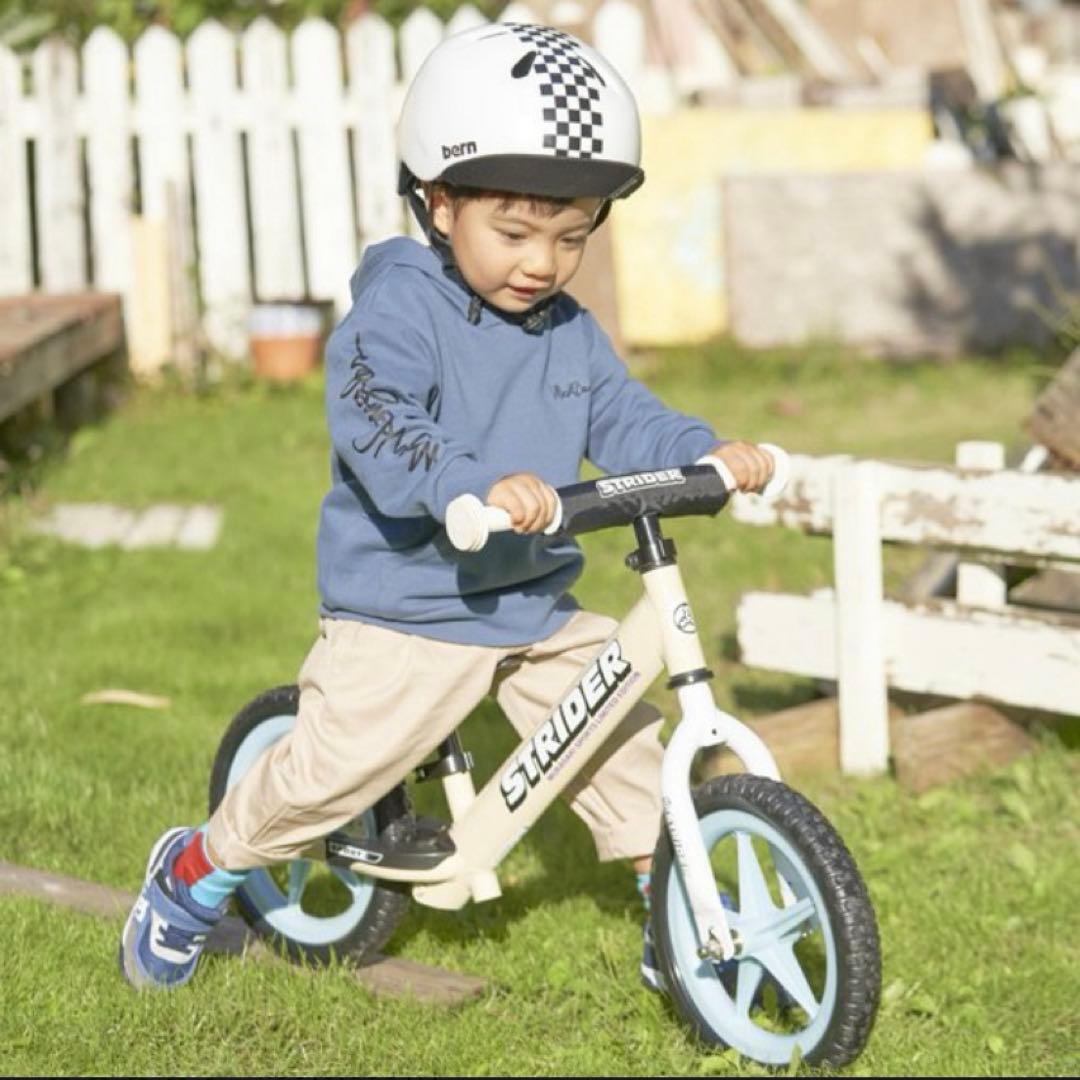 ストライダー ムラサキスポーツ限定 アイボリー×ターコイズ