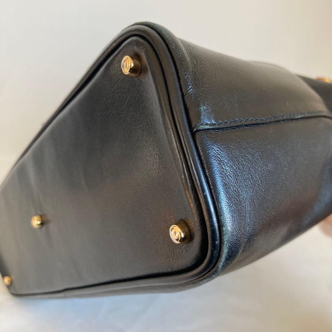 GUCCIバンブーハンドル 黒レザーハンドバッグ