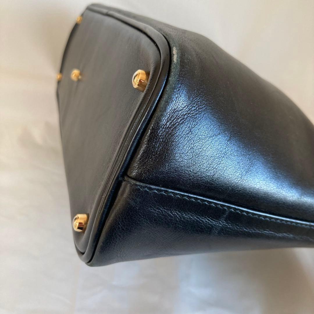 GUCCIバンブーハンドル 黒レザーハンドバッグ