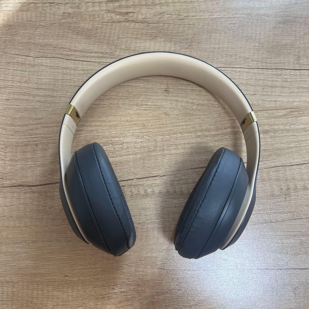 Beats Studio3 ワイヤレスヘッドホン（ケース、充電ケーブル付き