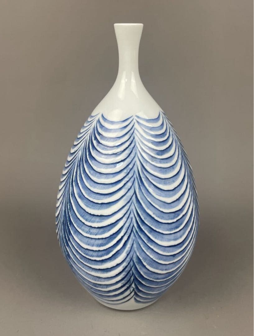陶芸日展作家 藤井朱明作 染付 志乃ぎ彫 花瓶 波紋様壷 朱明窯 有田焼