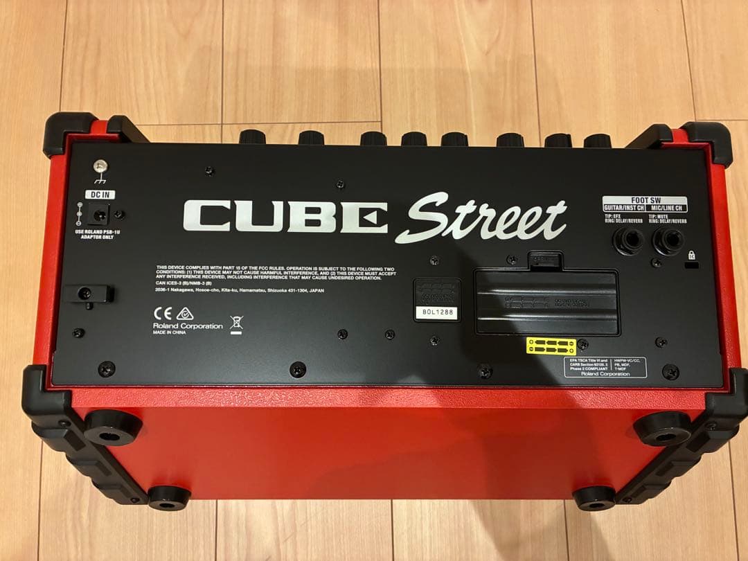 CUBE Street アンプ 赤色 付属品付き