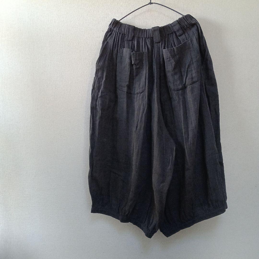 モユル　パンツチャコールグレー未使用品