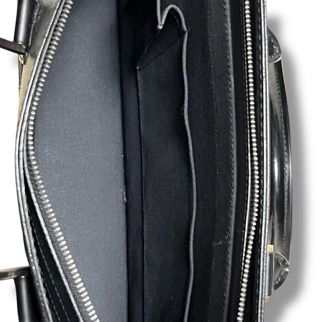 極美品 ルイヴィトン M30052 タイガ ポルトドキュマン ロザン ビジネス