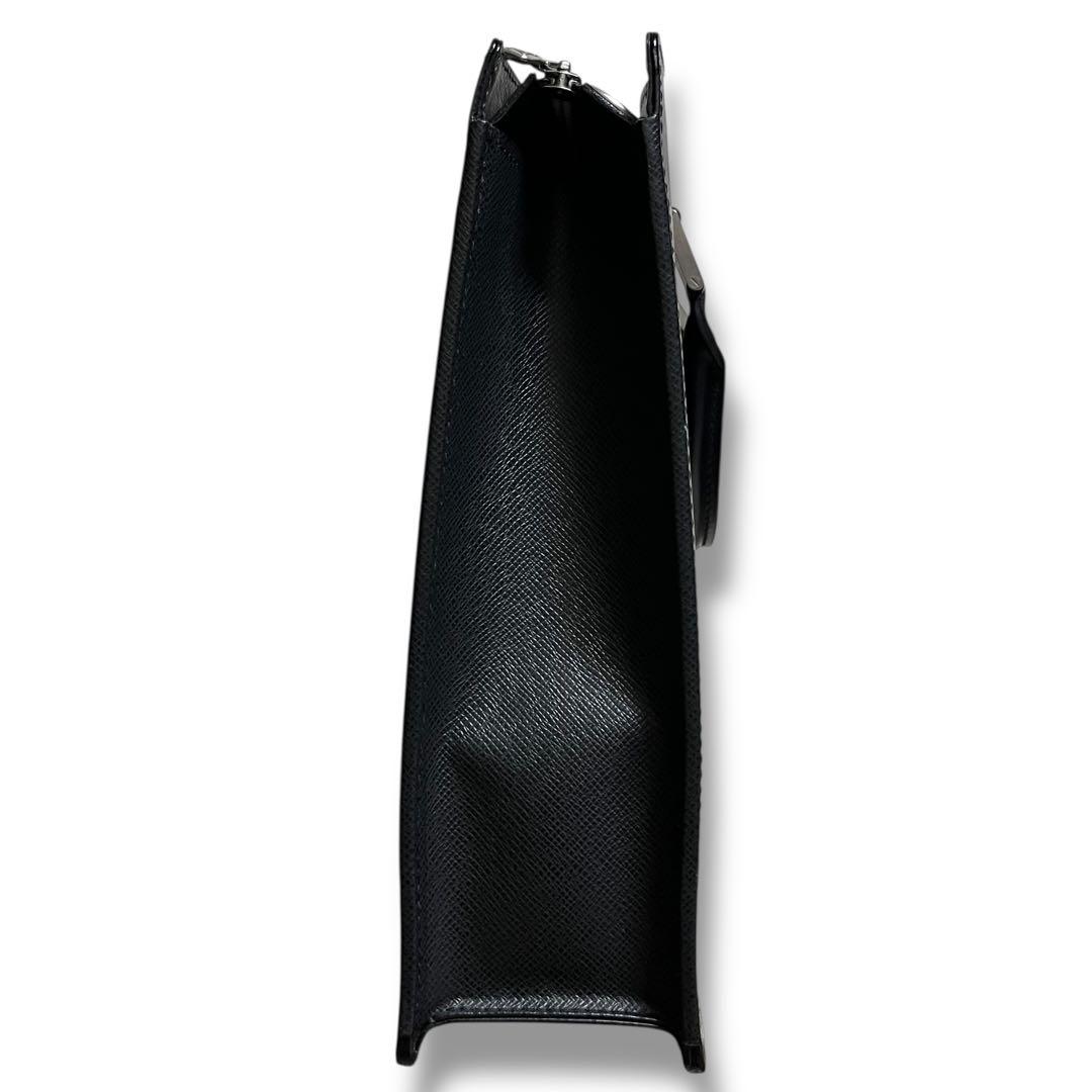 極美品 ルイヴィトン M30052 タイガ ポルトドキュマン ロザン ビジネス