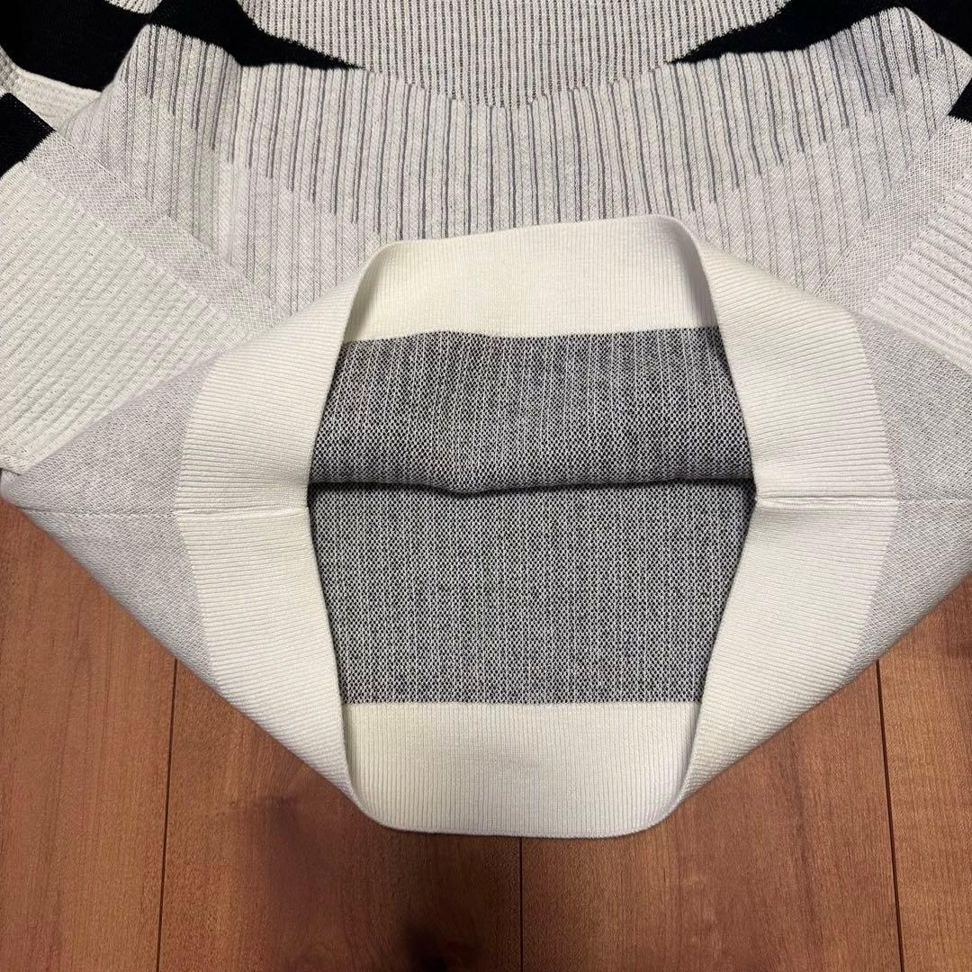 モックネック　ビックシルエット　長袖　ニット　レザースカート　セットアップ　秋冬