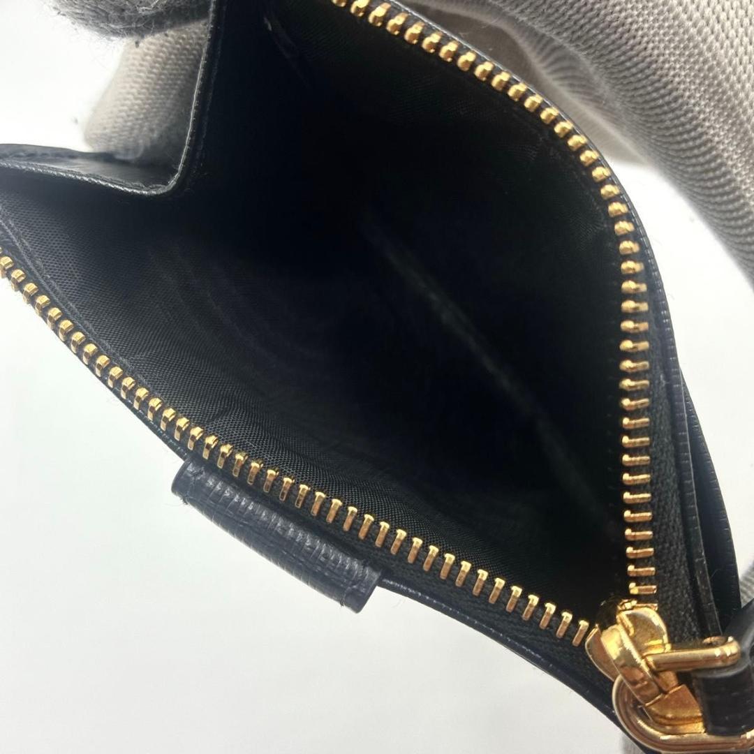 た RFID搭載 プラダ カード ケース 財布 サフィアーノレザー