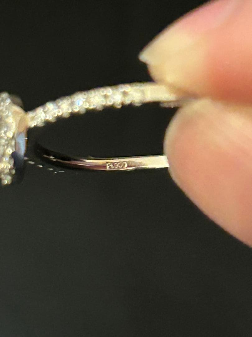 【証明書付】Pt ダイヤモンドリング 0.51ct ペアシェイプ 中指向け 美品