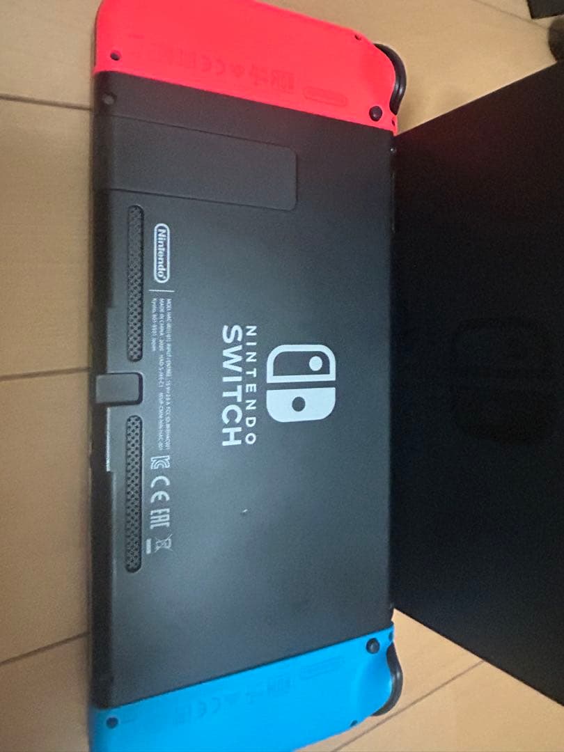 Nintendo Switch（通常モデル)