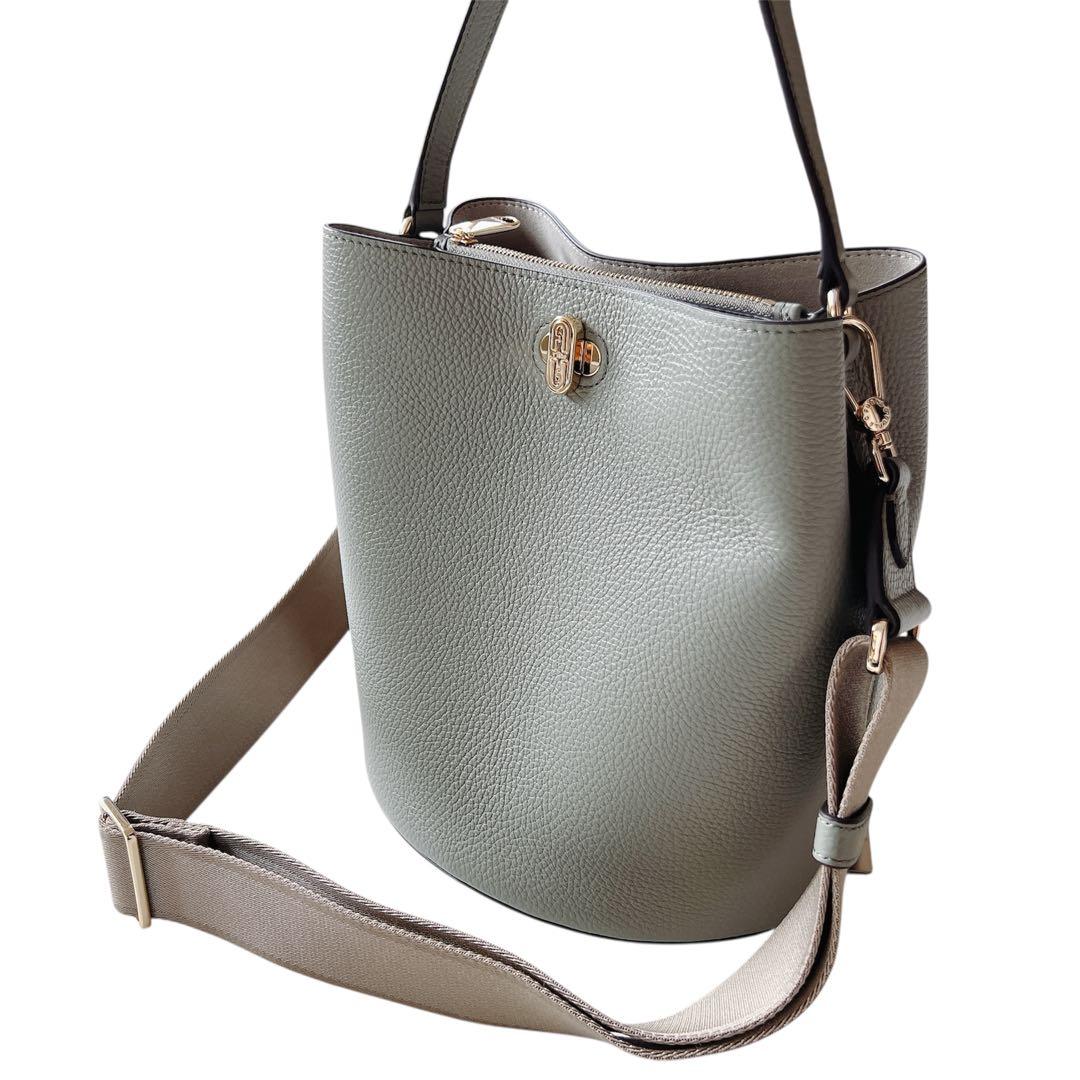 【未使用】FURLA ダナエ　バケットバッグ　2wayショルダーバッグ　レザー