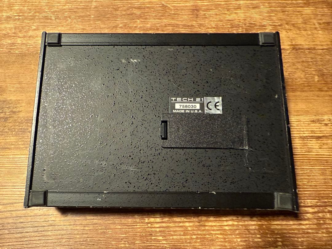 ギター TECH 21 TRI-A.C.