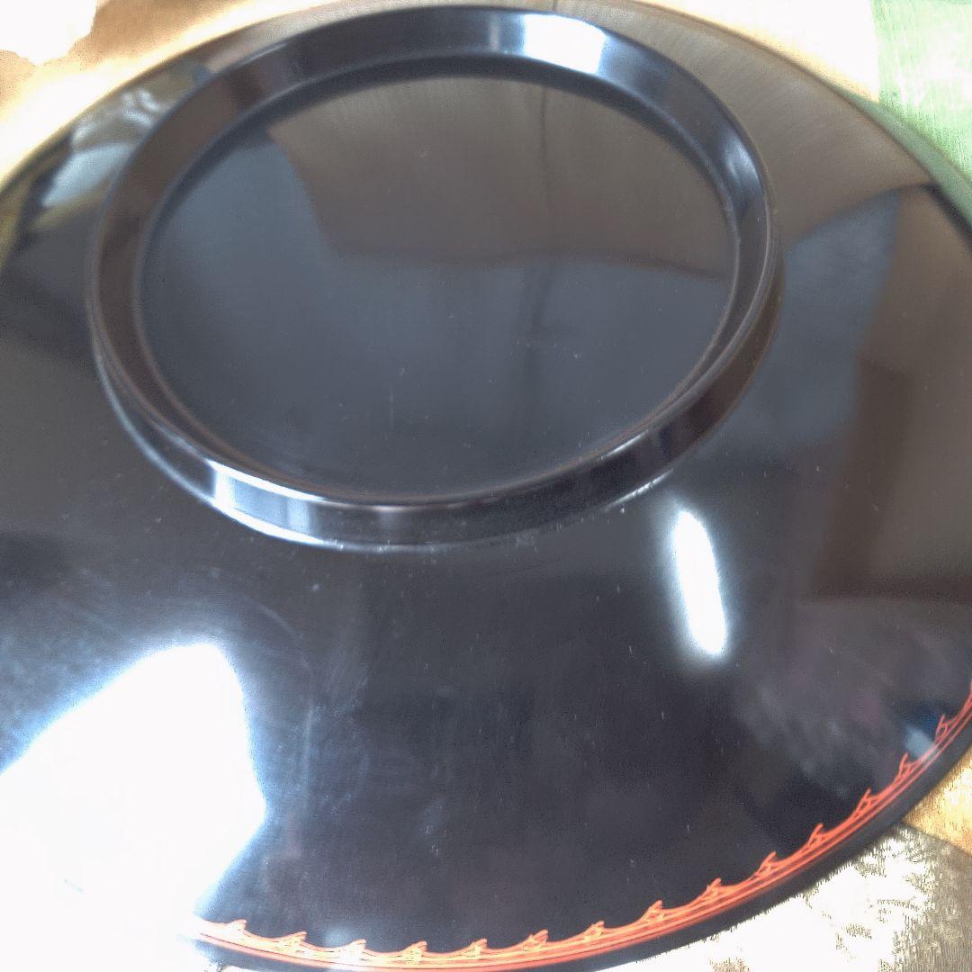 漆塗り 膳 伝統的なデザイン 小傷 すり傷 おおいです 雪斎？