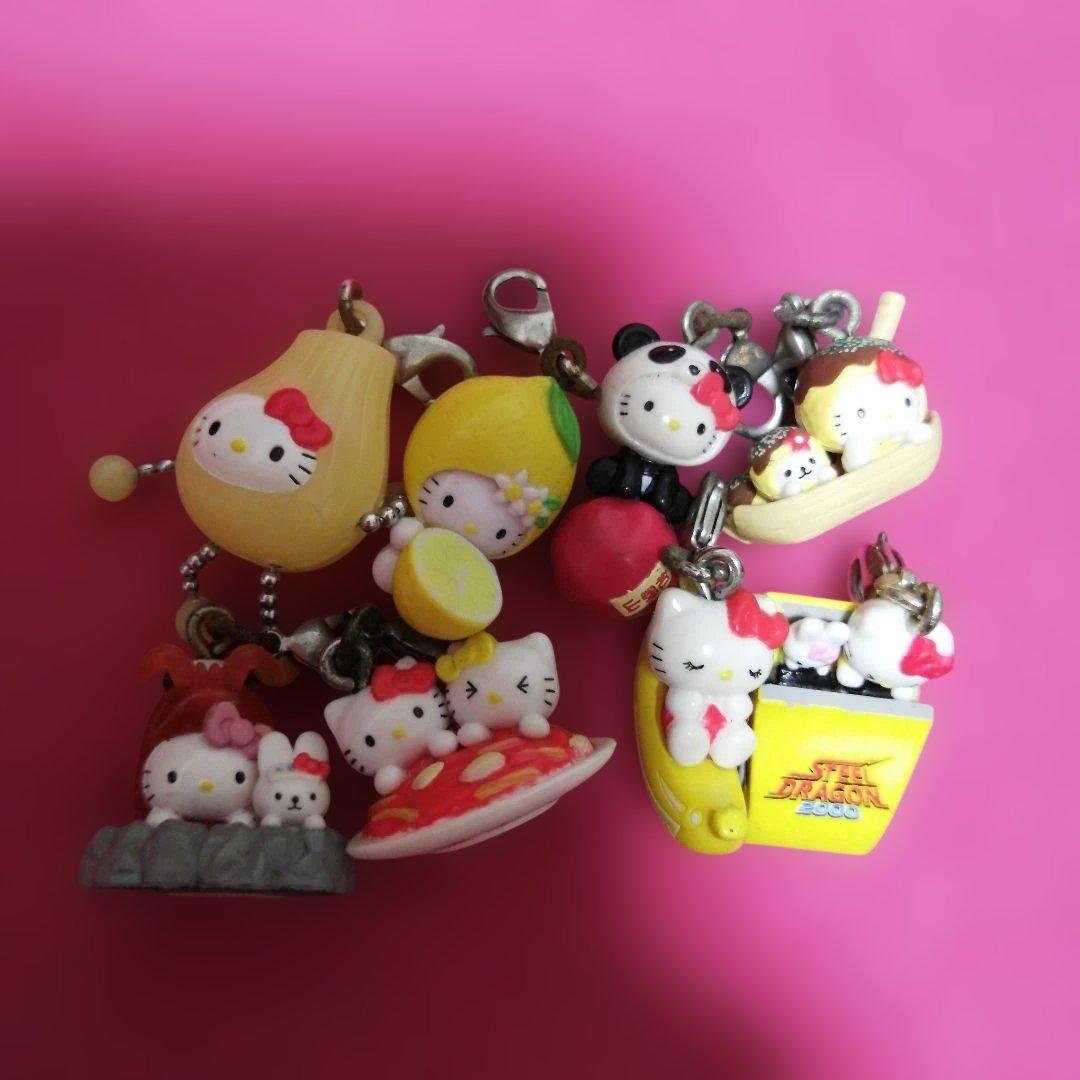 ご当地キティ　22個セット　金具に錆び有り