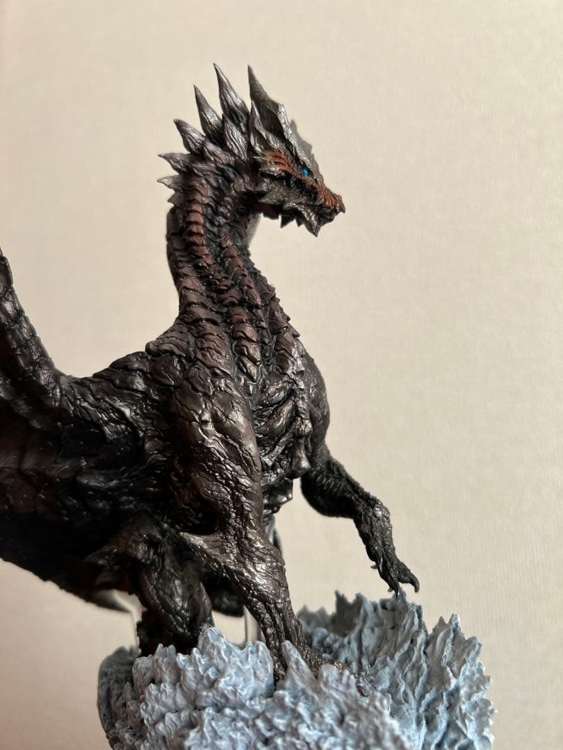 モンハン クリエイターズモデル 鋼龍 クシャルダオラ 箱付 希少品