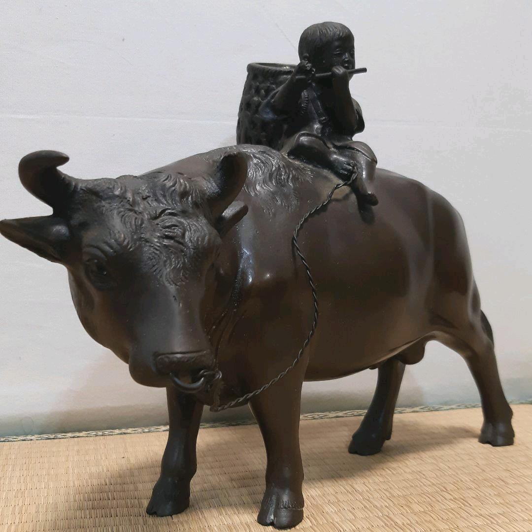銅製 置物 牛に乗り笛を吹く子供 在銘 秀山(その他)｜売買され