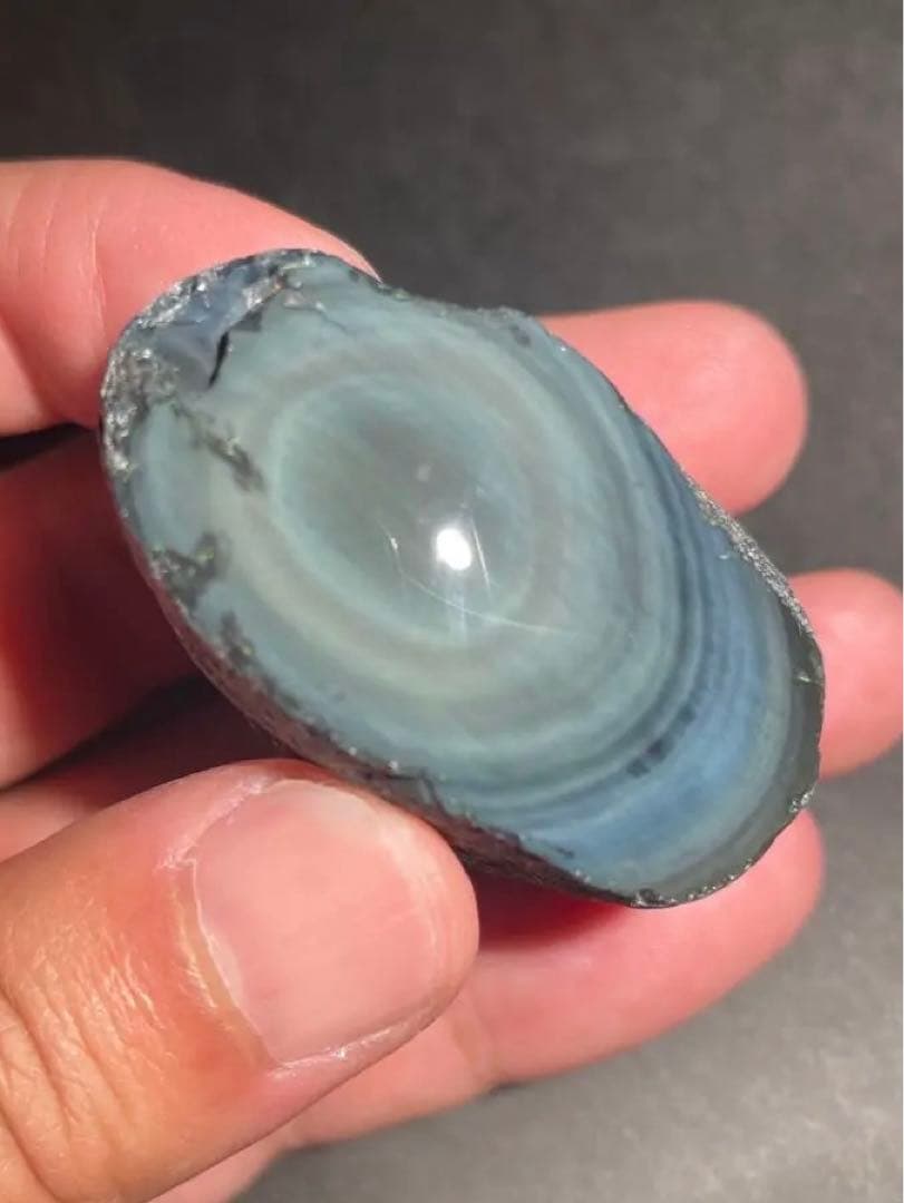 研磨品 十勝石玲瓏 イエロー、ブルーベース レインボーオブシディアン