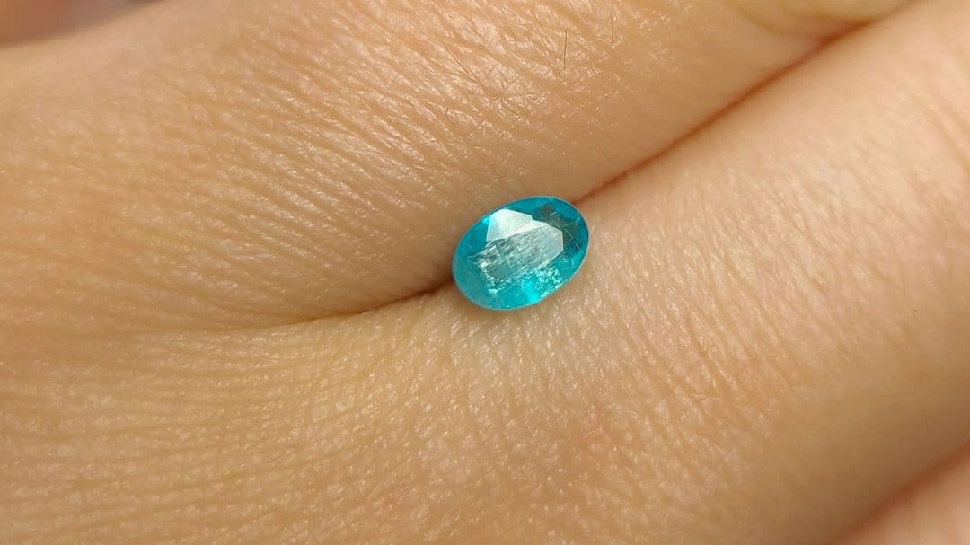 美しいオールドネオン☆ブラジル・バターリャ鉱山パライバトルマリン