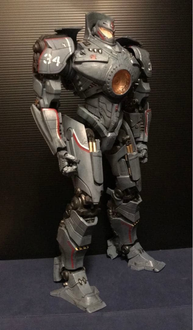 NECA『 パシフィックリム 』ジプシー・デンジャー 18インチDXフィギュア