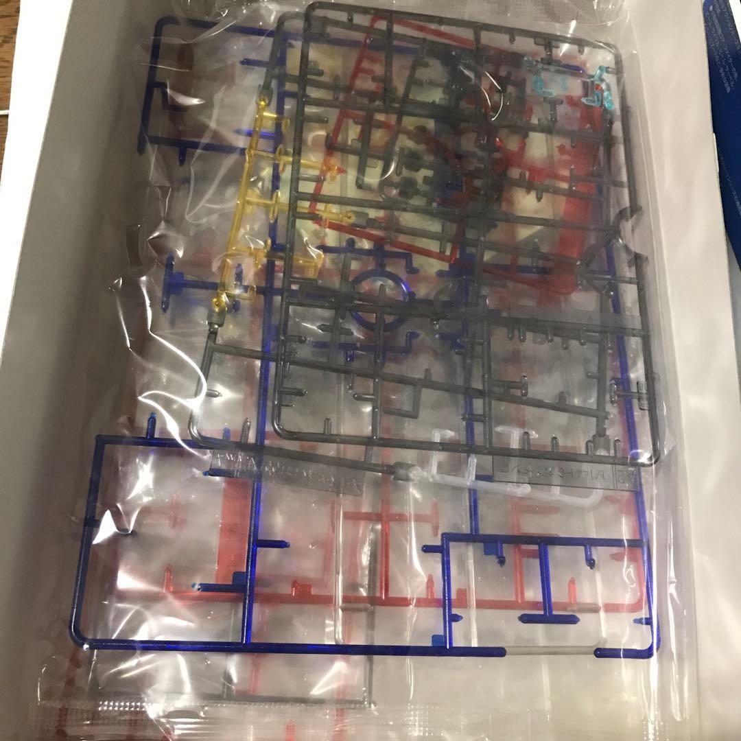 30周年限定　ファーストガンダム　HGUC V作戦セット　クリアバージョン