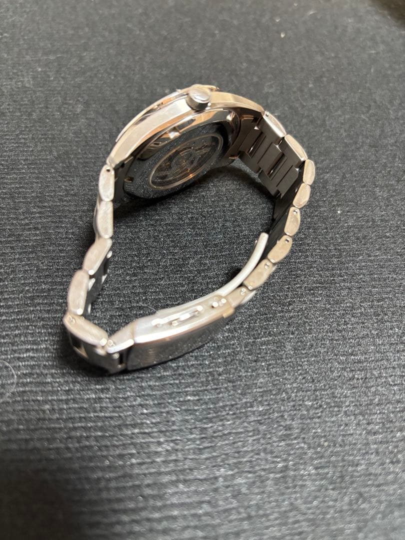 CITIZEN 自動巻き時計 グレー NB1050-59H