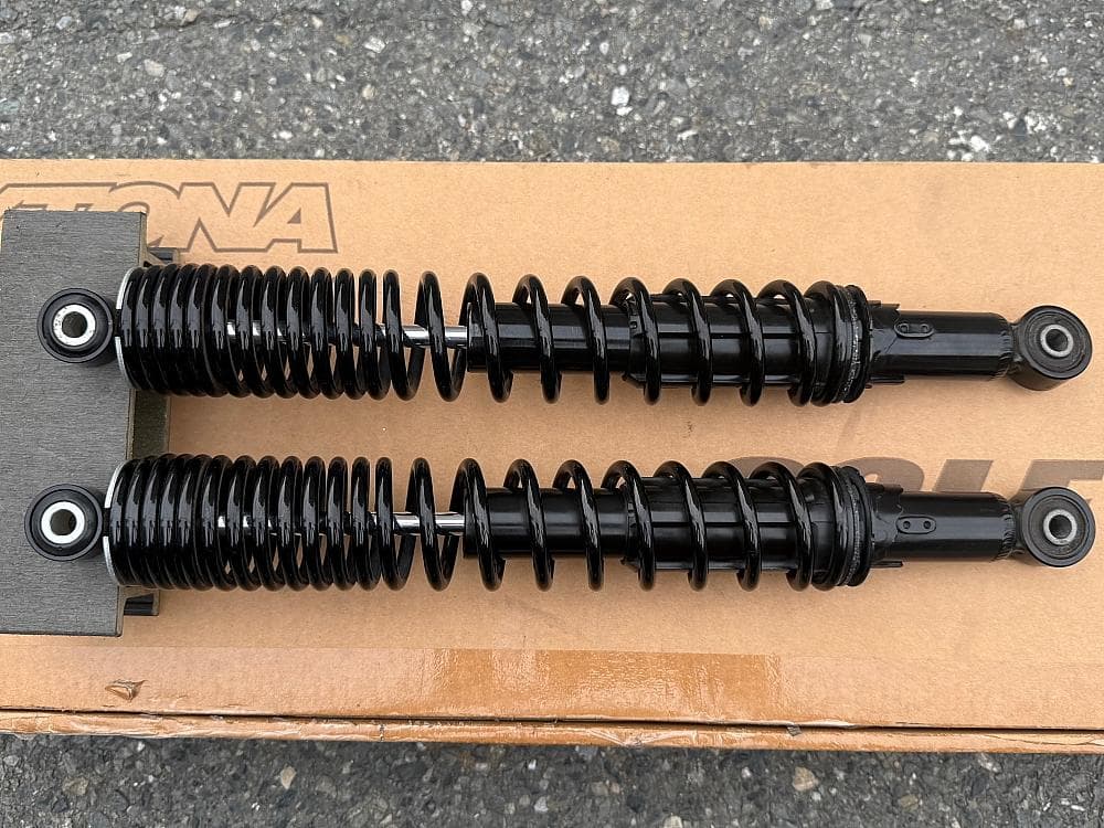 美品　MF10 フォルツァ 純正リアサスペンション